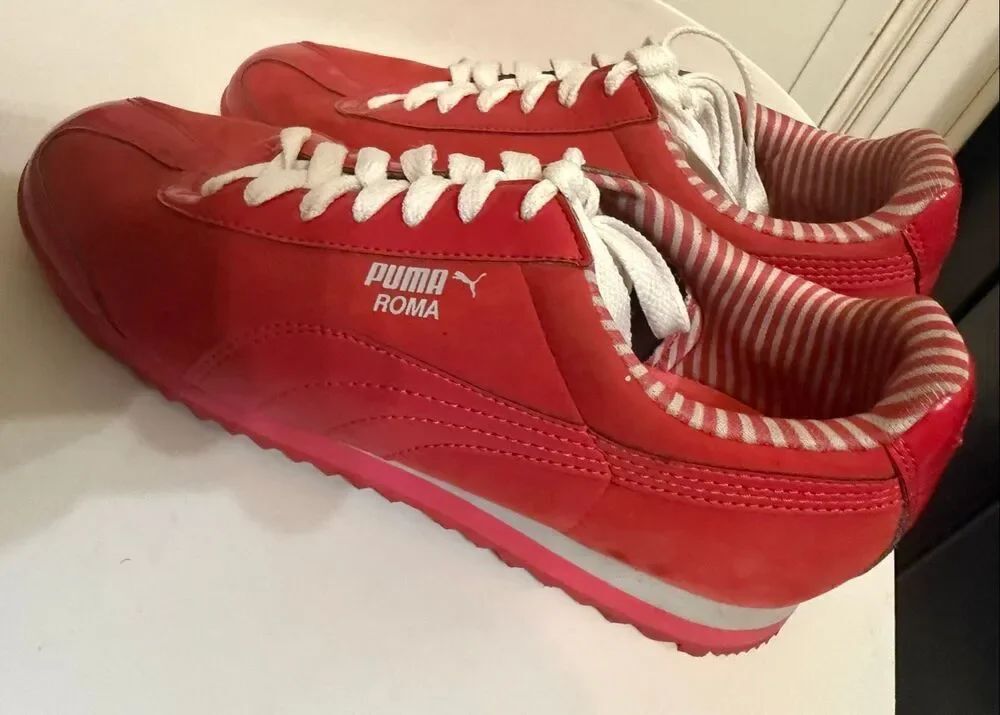 Puma Women's Roma Nubuck Patent Leather Low Top Lace Up Sneakers Red Pink Size 8